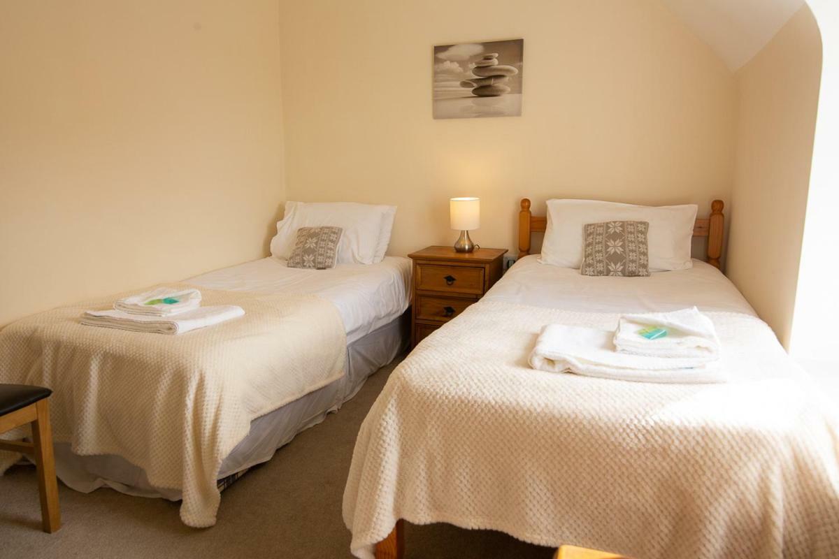 Penwithick Knightor Manor Bed & Breakfast エクステリア 写真
